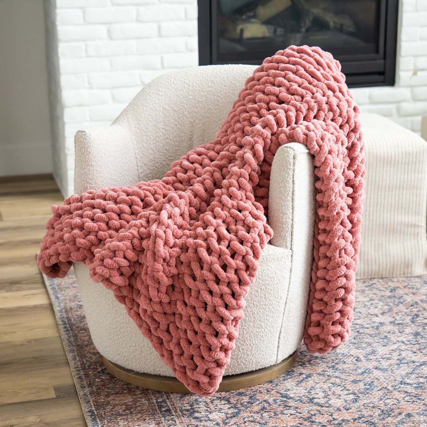 Mauve 50x60" Chenille Chunky Knit Blanket