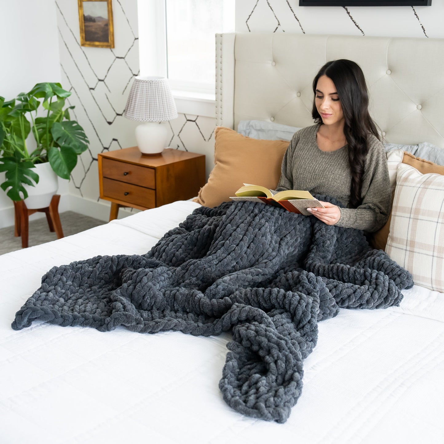 Graphite 50x70" Chenille Chunky Knit Blanket
