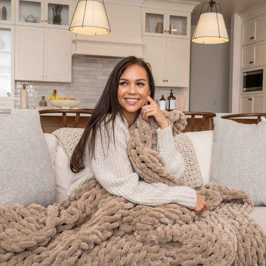 Sandstone 50x70" Chenille Chunky Knit Blanket