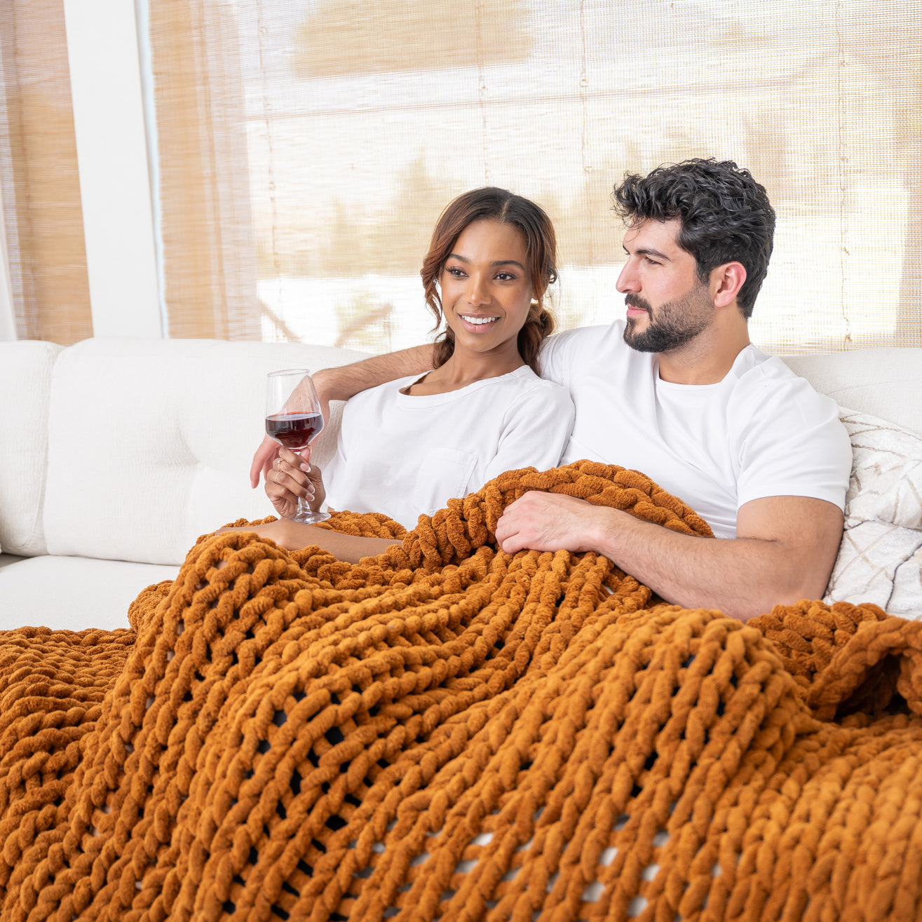 Amber 50x70" Chenille Chunky Knit Blanket