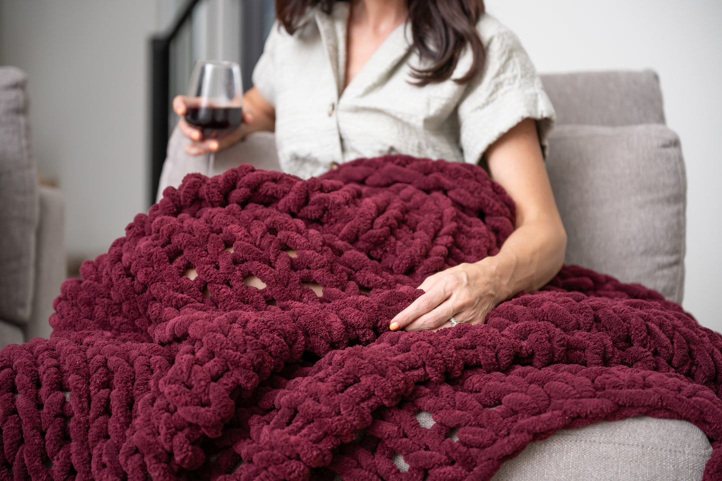 Cabernet 50x60" Chenille Chunky Knit Blanket