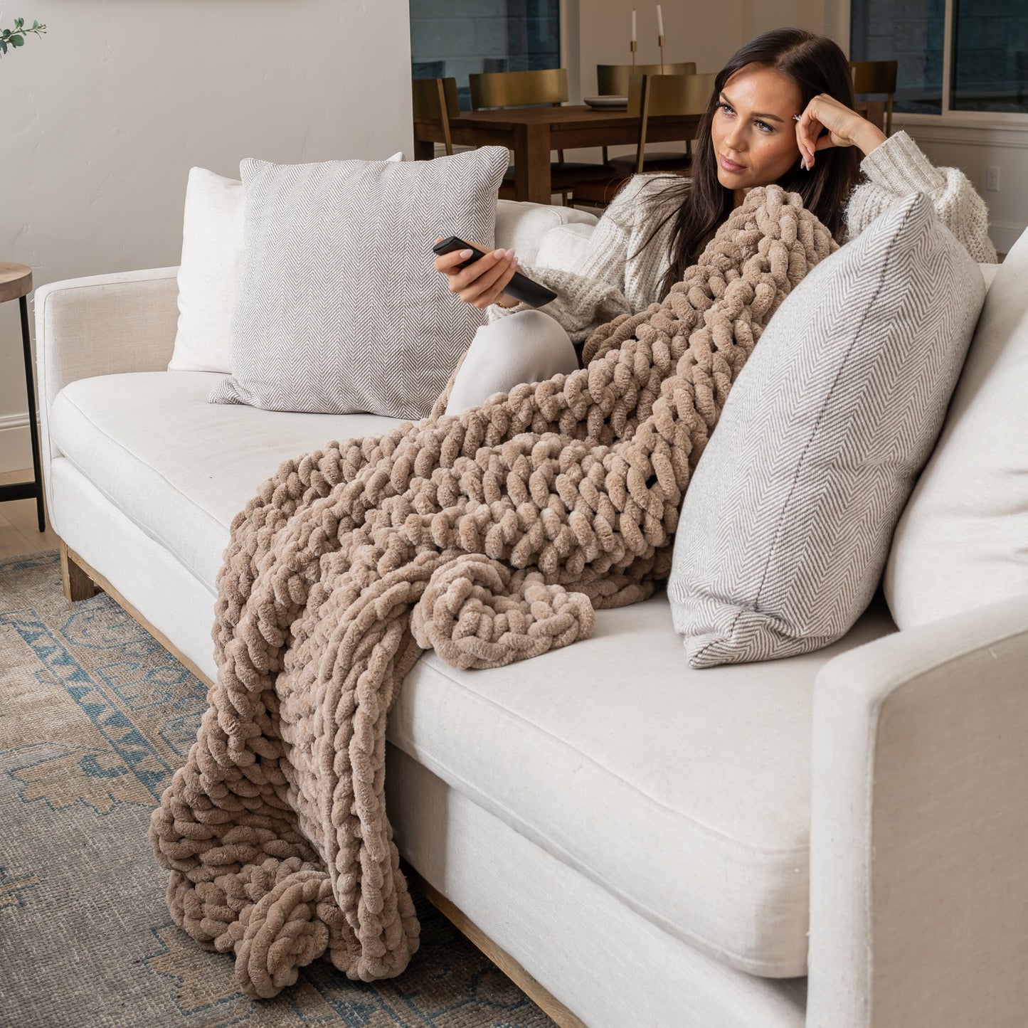 Sandstone 50x60" Chenille Chunky Knit Blanket